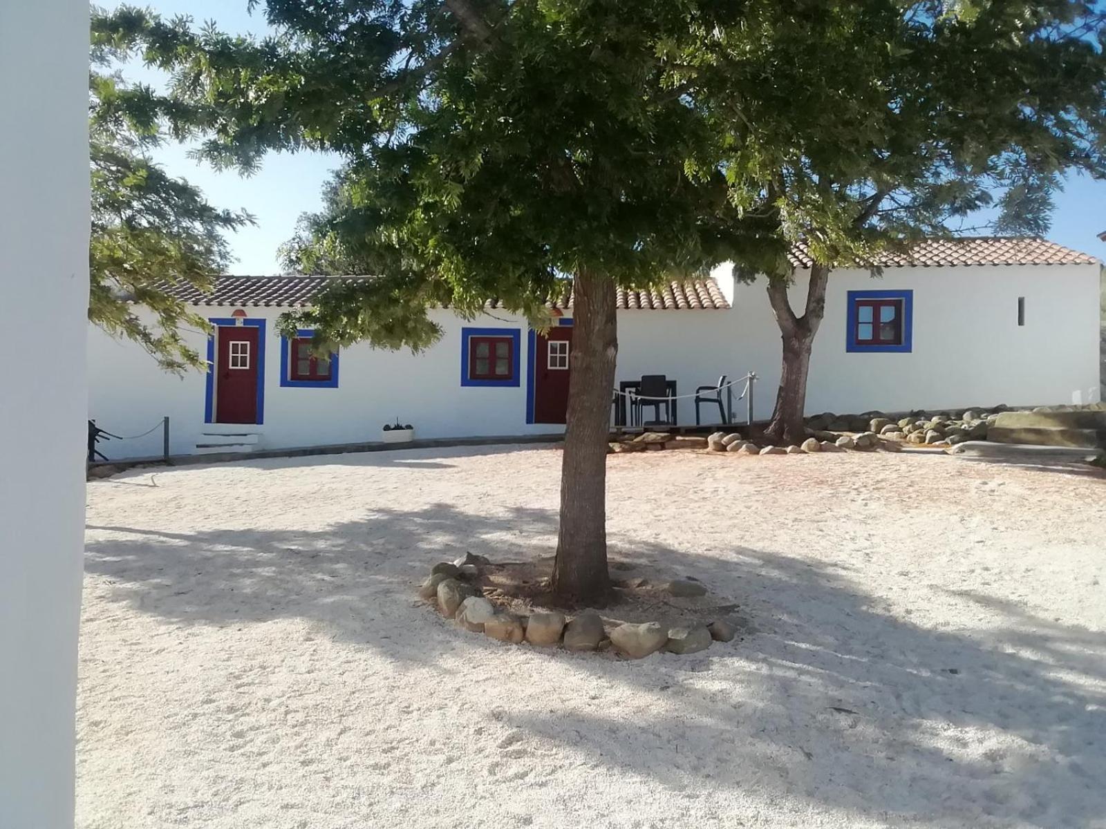 Monte Do Adail Turismo Rural Casa De Campo 米尔芳提斯城 外观 照片