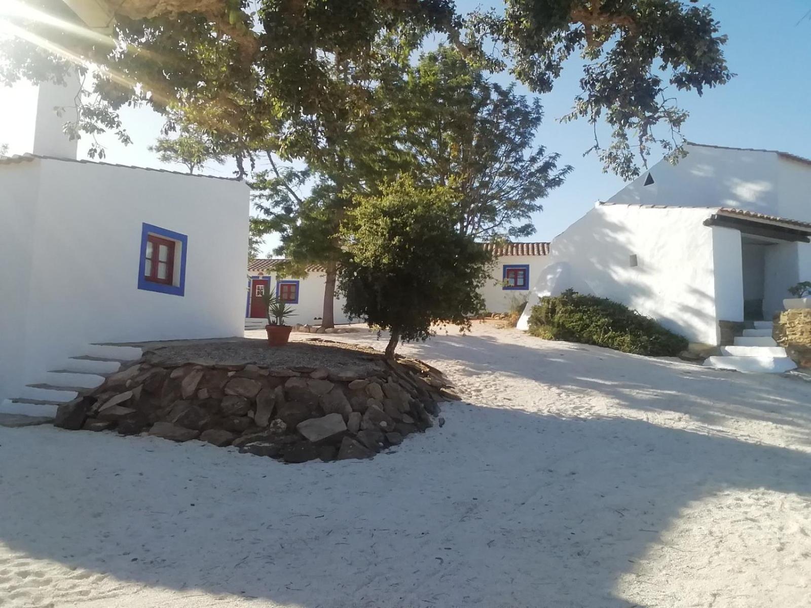 Monte Do Adail Turismo Rural Casa De Campo 米尔芳提斯城 外观 照片